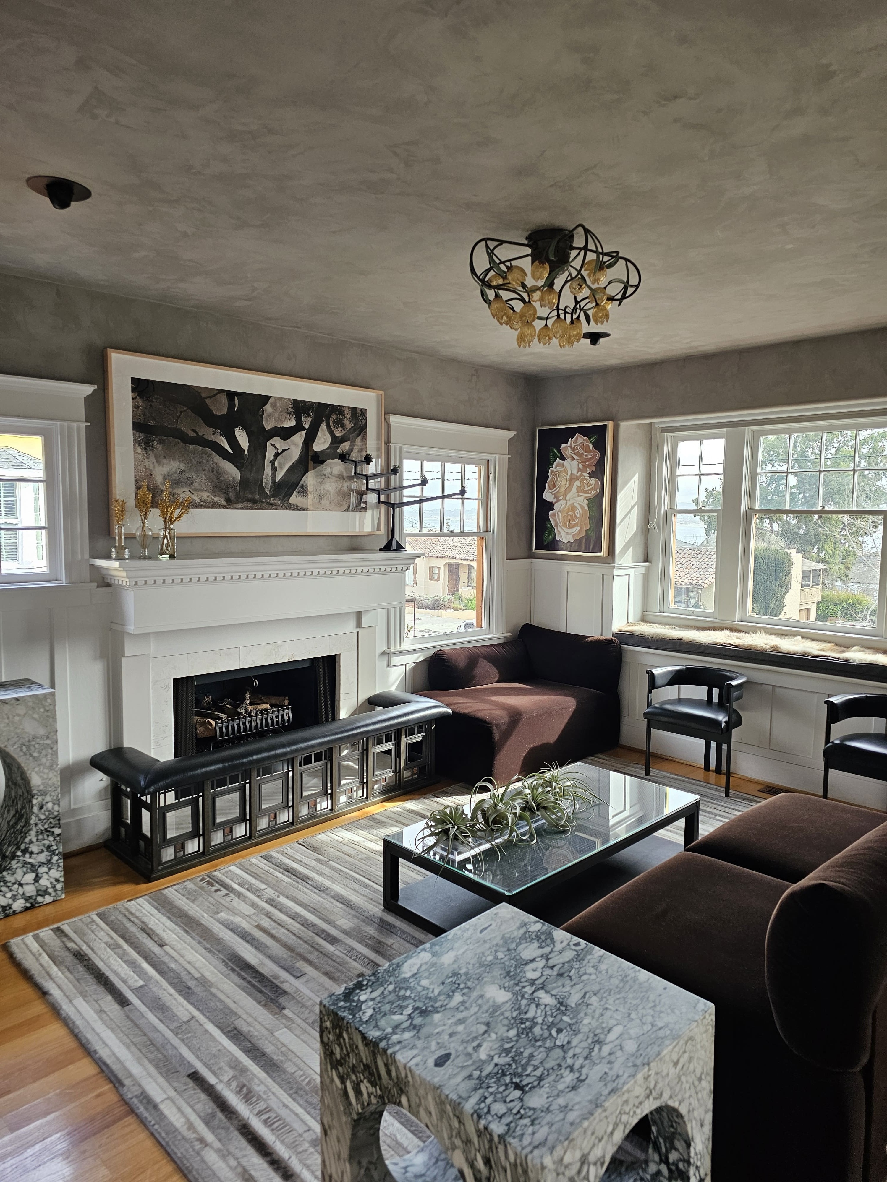 Unique mud texture finish applied to an interior wall